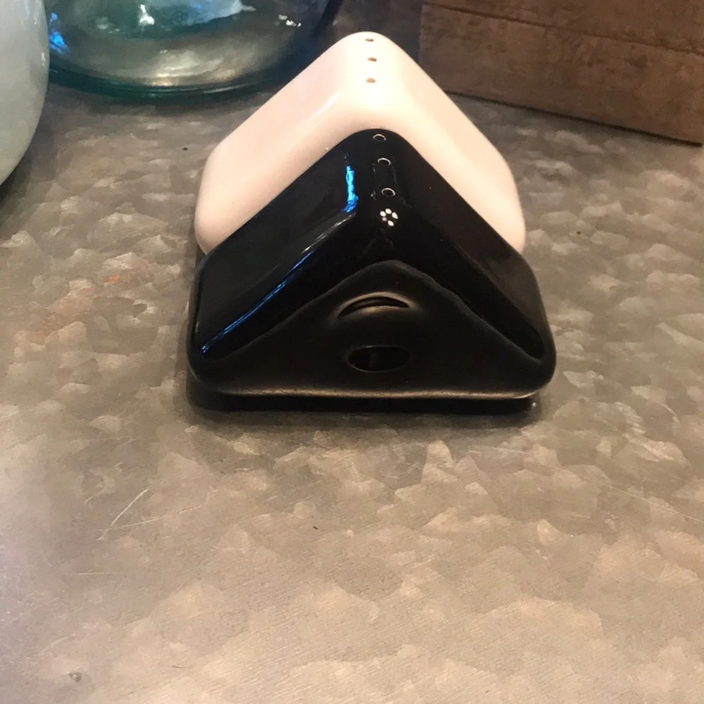 Mid Century Modern Triangle Salt & Pepper Shaker